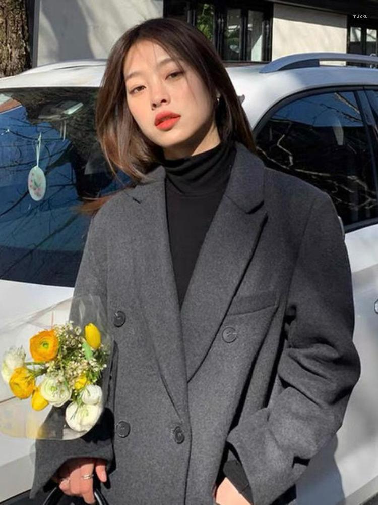 Women' Suits UNXX Autumn Winter Korean High Quality Wool Coat 2022 Women Classic Retro Double Breasted Loose Fit Medium Length Coats, Black
Women' Suits UNXX Autumn Winter Korean High Quality Wool Coat 2022 Women Classic Retro Double Breasted Loose Fit Medium Length Coats, Black