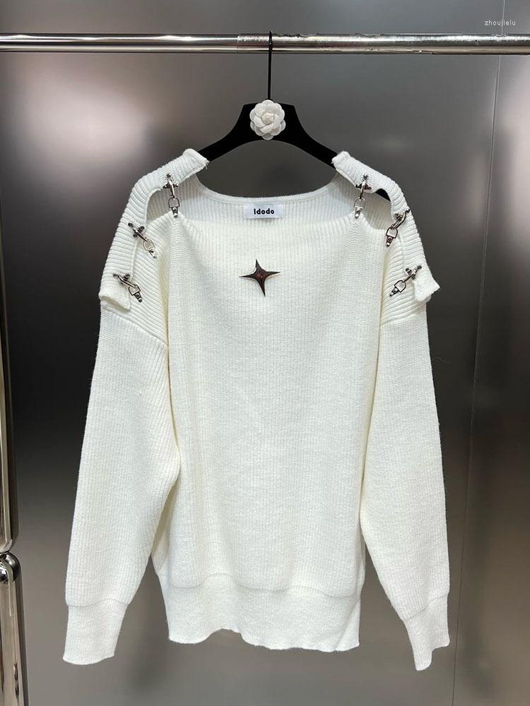 Women' Sweaters Fashion Temperament Metal Buckle Cross Knitted Pullover Women' Loose O-neck Long Sleeve Sweater 2022 Autumn, Black
Women' Sweaters Fashion Temperament Metal Buckle Cross Knitted Pullover Women' Loose O-neck Long Sleeve Sweater 2022 Autumn, Black