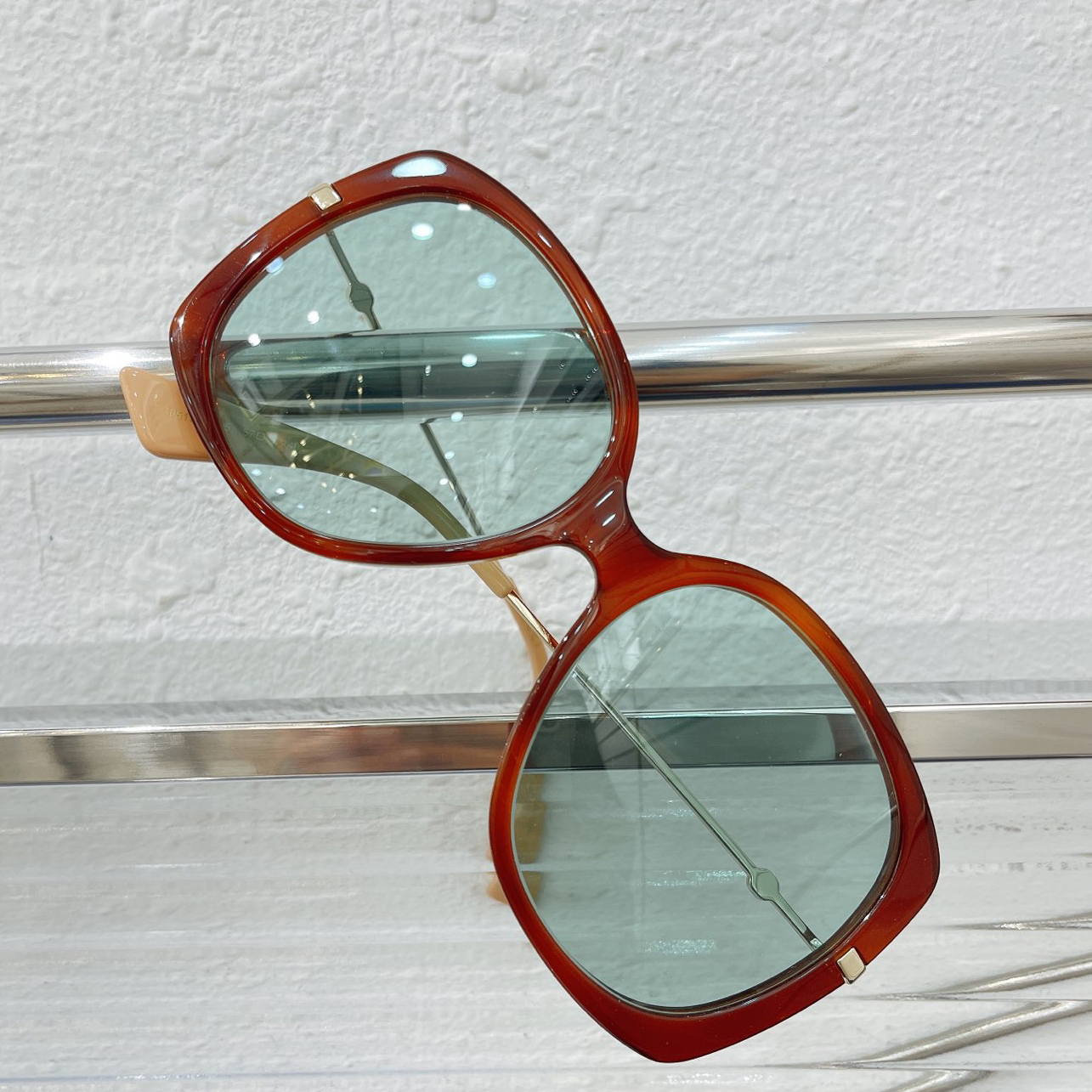 Oversize Sunglasses for Women 0511 Havana Frame Green Lens Sunglass Summer Sunnies Shades UV400 Eyewear with Box
Oversize Sunglasses for Women 0511 Havana Frame Green Lens Sunglass Summer Sunnies Shades UV400 Eyewear with Box