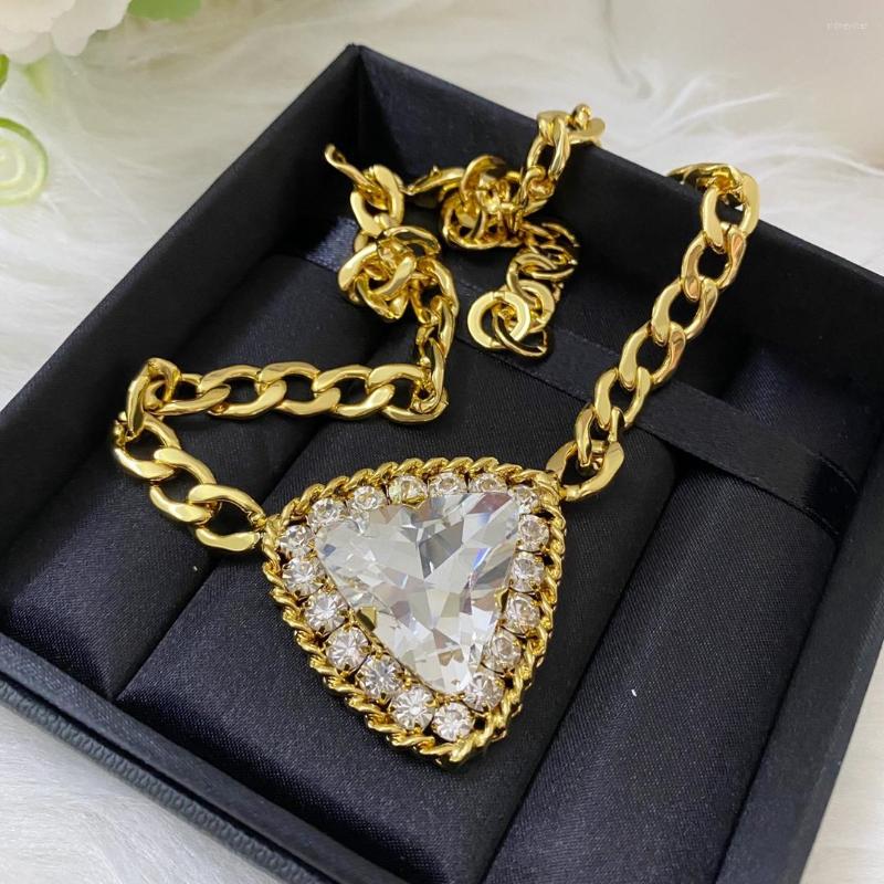 Choker Exaggerating Solitary Crystal Diamond Pendant Necklace Gold Tone Big Curb Chain For Night Club Party
Choker Exaggerating Solitary Crystal Diamond Pendant Necklace Gold Tone Big Curb Chain For Night Club Party