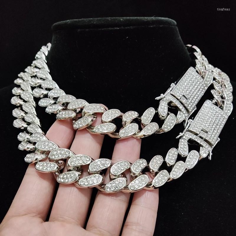 Chains Men Hip Hop Iced Out Bling Chain Necklace High Quality 20mm Width Miami Cuban HipHop Necklaces Fashion Charm Jewelry
Chains Men Hip Hop Iced Out Bling Chain Necklace High Quality 20mm Width Miami Cuban HipHop Necklaces Fashion Charm Jewelry