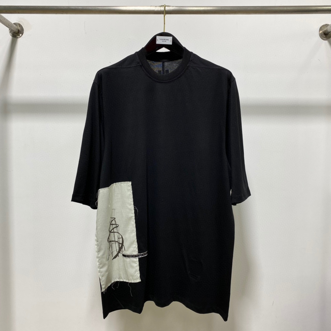 Mens designer t shirt Rock High Street Applique Print Dark short sleeves Men fashion Streetwear Women Owens Men's Clothing, Black
Mens designer t shirt Rock High Street Applique Print Dark short sleeves Men fashion Streetwear Women Owens Men's Clothing, Black