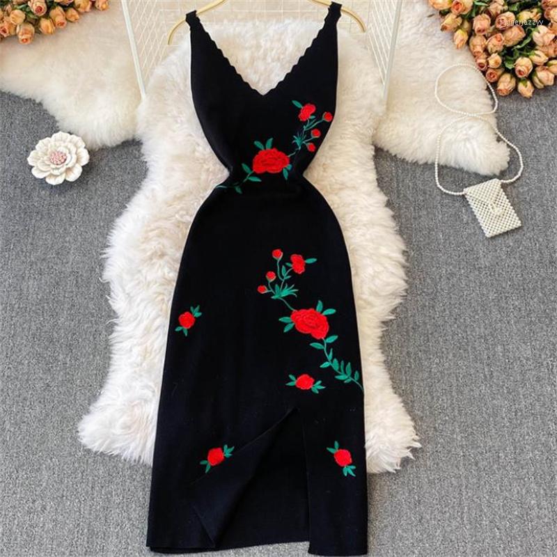 Casual Dresses Women' Dress Spring Summer And Autumn Rose Embroidery Slim Knitted Sling Slit, Black
Casual Dresses Women' Dress Spring Summer And Autumn Rose Embroidery Slim Knitted Sling Slit, Black