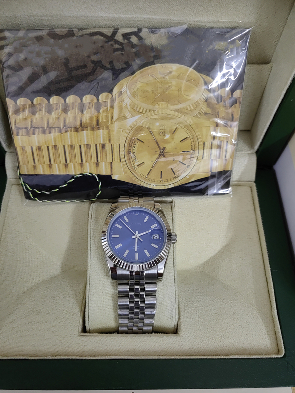 completely new watch 41mm New Release 2023 Mint blue Jubilee Fluted Full Set BP Automatic Mechanical Sapphire Glass MEN watches waterproof Original packaging 2813, Style 3
completely new watch 41mm New Release 2023 Mint blue Jubilee Fluted Full Set BP Automatic Mechanical Sapphire Glass MEN watches waterproof Original packaging 2813, Style 3