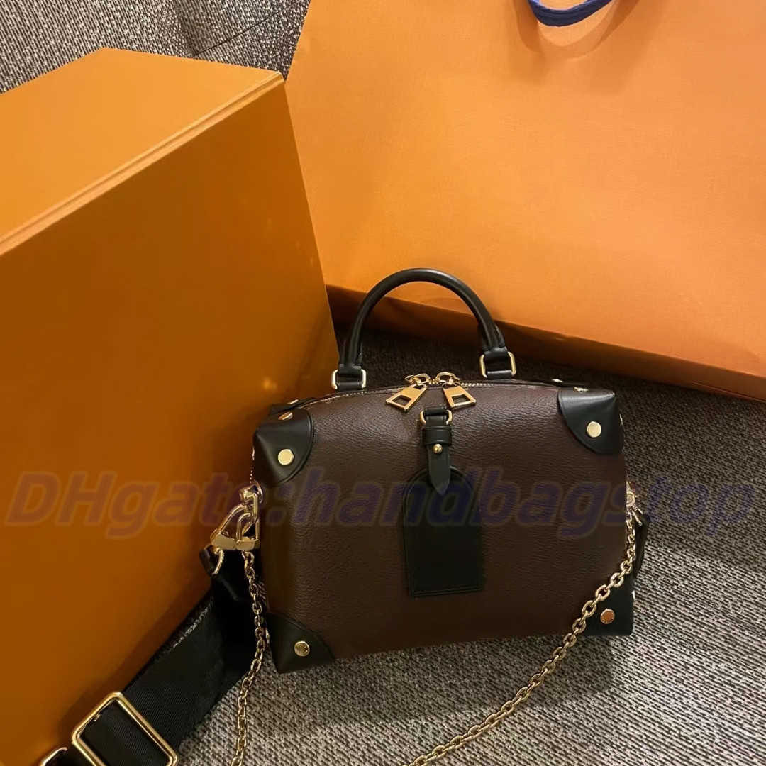 Top quality Lvity Luxury Designer Totes PETITE MALLE SOUPLE crossbody Bags SPEEDY Women's men fashion gift Genuine leather M45393 handbag Shoulder, Black—embossing
Top quality Lvity Luxury Designer Totes PETITE MALLE SOUPLE crossbody Bags SPEEDY Women's men fashion gift Genuine leather M45393 handbag Shoulder, Black—embossing