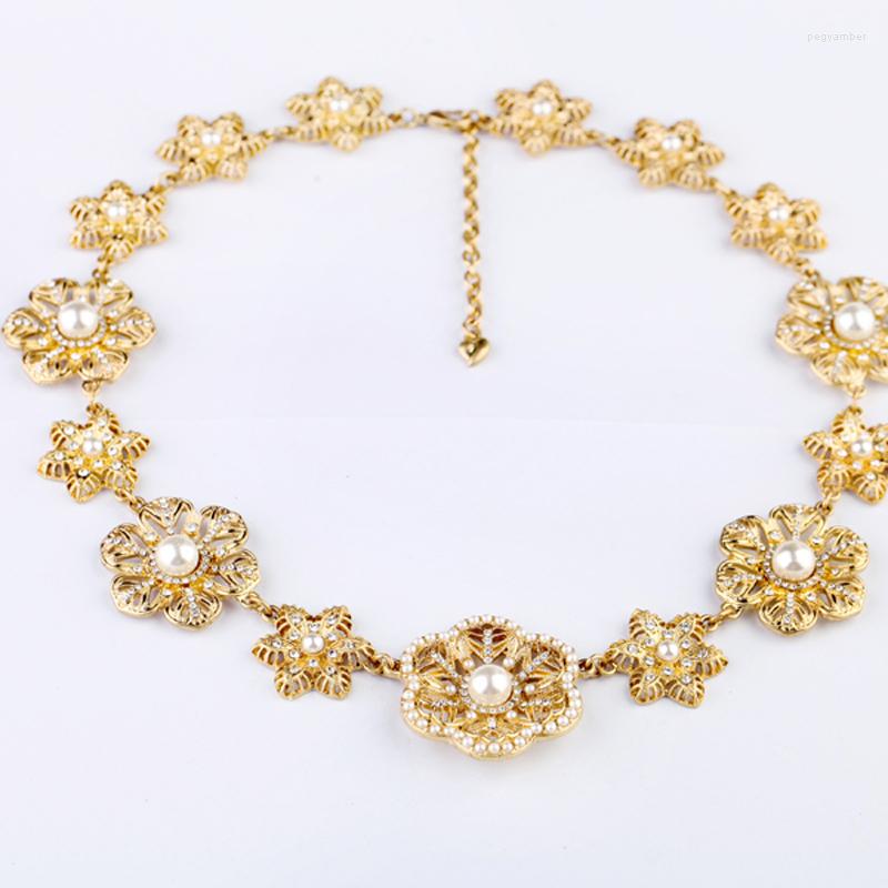 Choker Imitation Pearl Hollowed Alloy Flower Necklace Classic Elegant Women Wedding Fashion Jewelry Wholesale
Choker Imitation Pearl Hollowed Alloy Flower Necklace Classic Elegant Women Wedding Fashion Jewelry Wholesale
