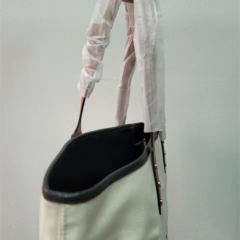 Duffel Bags Women Bag Letters Print Casual LargeCapacity Shoulder Fashion Canvas Shopping Bag 221114, Small
Duffel Bags Women Bag Letters Print Casual LargeCapacity Shoulder Fashion Canvas Shopping Bag 221114, Small