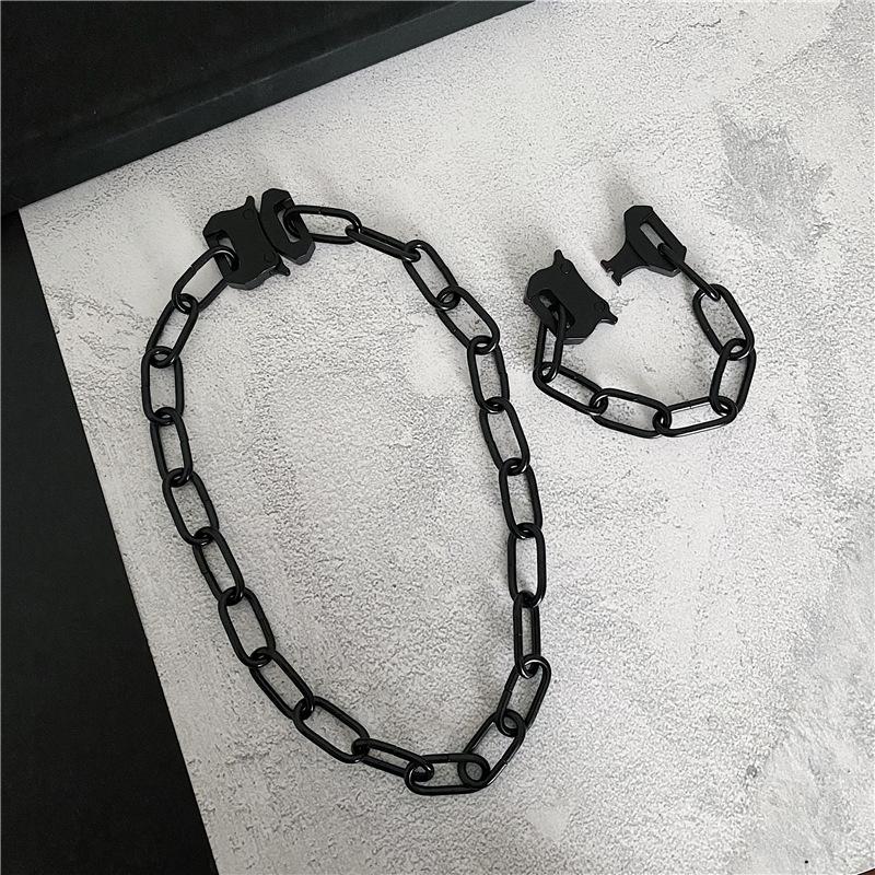 Chains Design Cool Rock Geometric Button Necklace For Men Women Simple Korean Fashion Choker Party Club Hip Hop Jewelry Accessories
Chains Design Cool Rock Geometric Button Necklace For Men Women Simple Korean Fashion Choker Party Club Hip Hop Jewelry Accessories