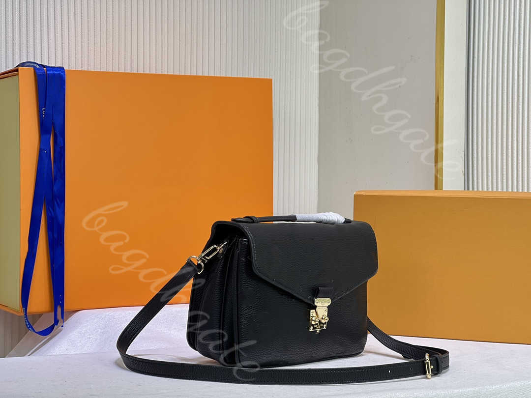 Lvity designer Luxury Bag New product series Popular Wholesale Shoulder Cross Body Famous High-Quality Handmade Luxurious Handbag Stars, Justbox
Lvity designer Luxury Bag New product series Popular Wholesale Shoulder Cross Body Famous High-Quality Handmade Luxurious Handbag Stars, Justbox