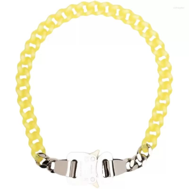 Chains 1017 ALYX 9SM Color PVC Transparent Cuban Chain Metal Lock Necklace European And American Simple Fashion Hip Hop Jewelry
Chains 1017 ALYX 9SM Color PVC Transparent Cuban Chain Metal Lock Necklace European And American Simple Fashion Hip Hop Jewelry