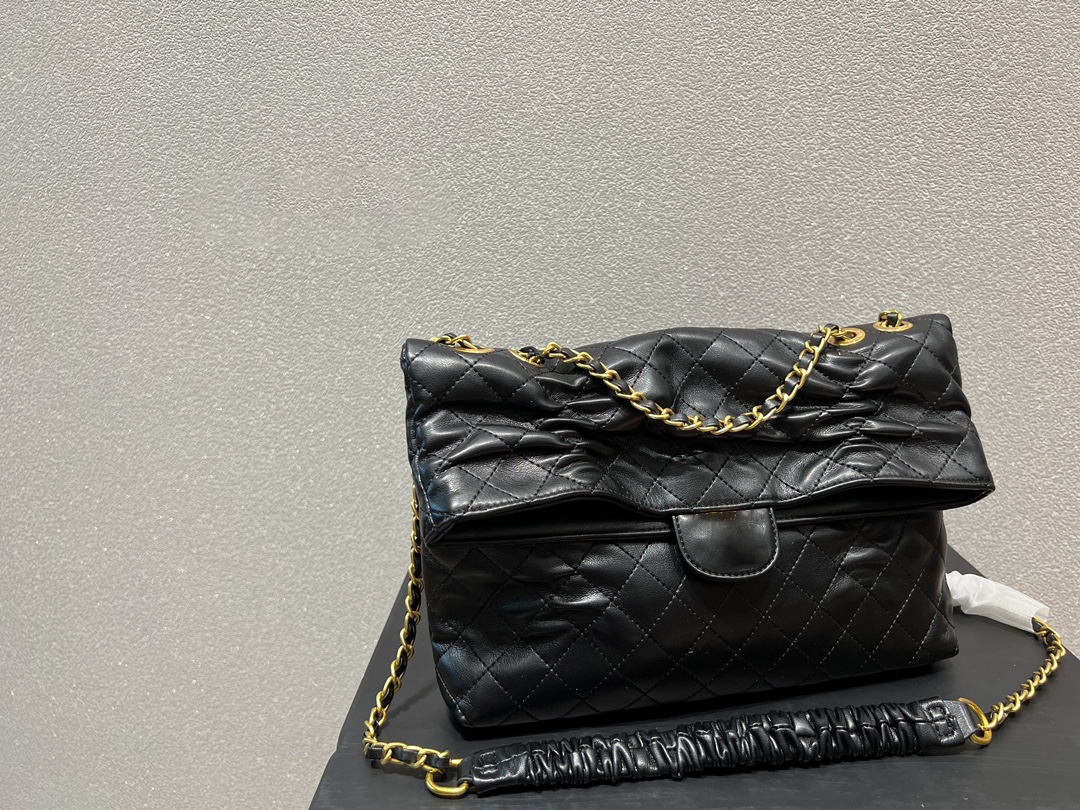 Wholesale Messenger Bag Suede Handbag Envelope Style Hardware Letters Shoulder bags Womens Crossbody Handbags, Box
Wholesale Messenger Bag Suede Handbag Envelope Style Hardware Letters Shoulder bags Womens Crossbody Handbags, Box