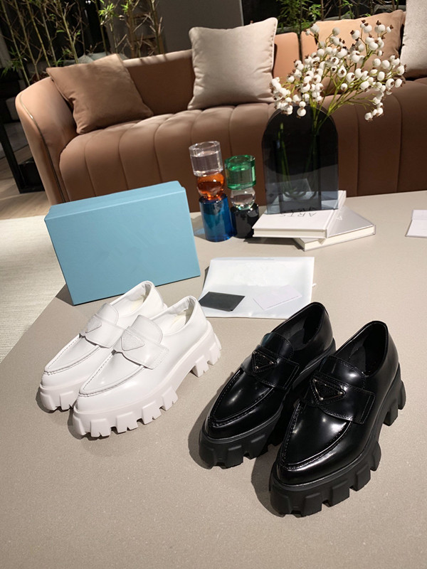 2022 Fashion Dress Shoes women wedding party quality leather high heel flat Shoe business formal loafer social chunky With Original Box
2022 Fashion Dress Shoes women wedding party quality leather high heel flat Shoe business formal loafer social chunky With Original Box