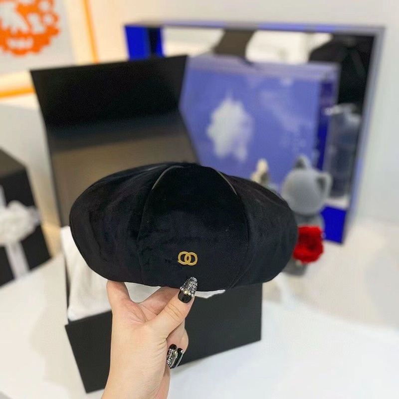 Elegant Bucket Hats Metal Letter Mark Street Caps Designer Fashion Mens Womens Sports Hats 4 Colors Luxury Woolen Beret Warm Hat D22111505, Black
Elegant Bucket Hats Metal Letter Mark Street Caps Designer Fashion Mens Womens Sports Hats 4 Colors Luxury Woolen Beret Warm Hat D22111505, Black
