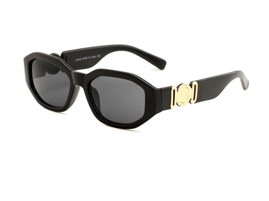 Luxury Designer Sunglasses Men Eyeglasses Outdoor Shades PC Frame Fashion Classic Lady Sun glasses Mirrors for Women A4361
Luxury Designer Sunglasses Men Eyeglasses Outdoor Shades PC Frame Fashion Classic Lady Sun glasses Mirrors for Women A4361