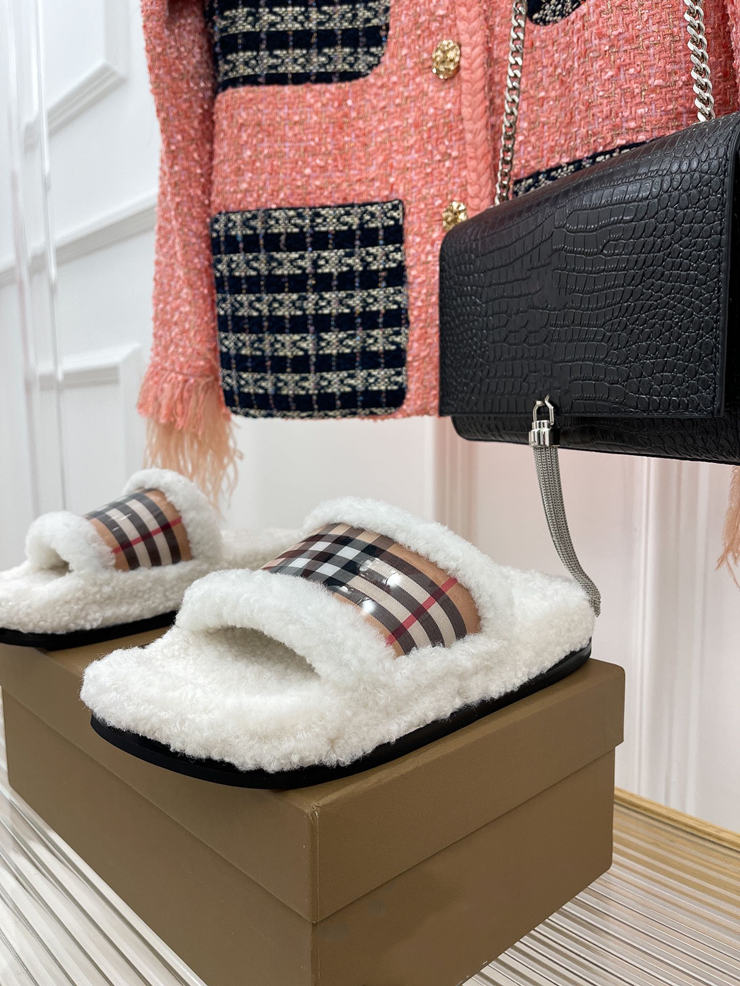 Versatile woolen slippers for Sandals women flat bottom new wool lambs for autumn and winter of 2022 casual, As pic 2
Versatile woolen slippers for Sandals women flat bottom new wool lambs for autumn and winter of 2022 casual, As pic 2