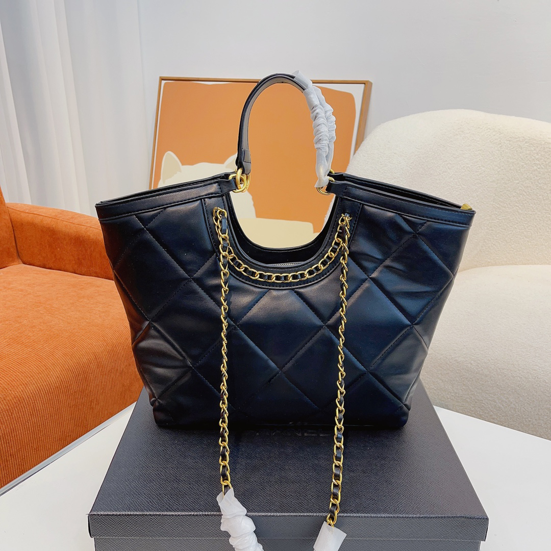 Wholesale Fashion Women Bags Chain Messenger handbag Real Hardware Letters Shoulder bags Womens Crossbody Handbags, Black
Wholesale Fashion Women Bags Chain Messenger handbag Real Hardware Letters Shoulder bags Womens Crossbody Handbags, Black