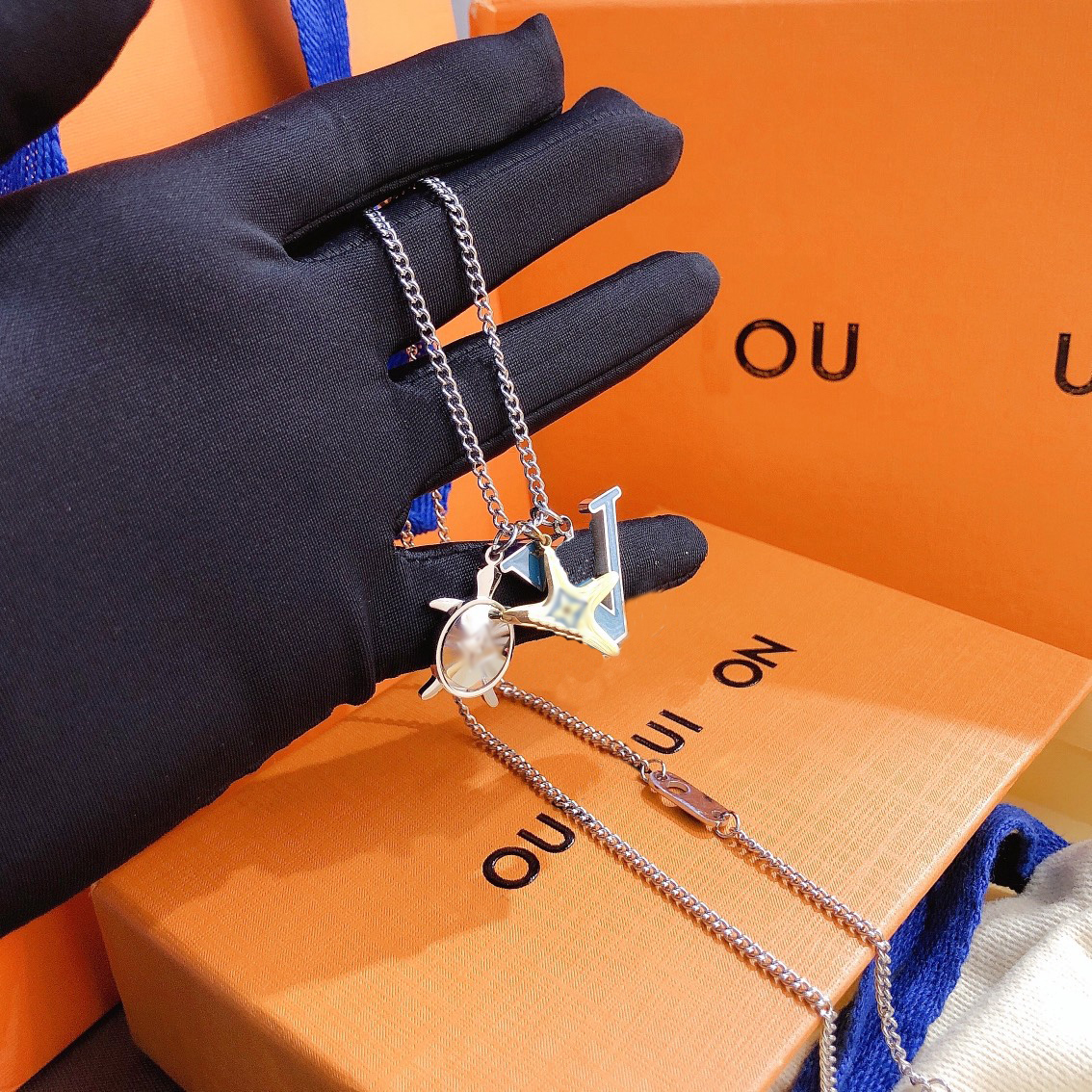 Fashion Jewelry Necklace Luxury Turtle Starfish Pendant Necklace Exquisite Premium Accessories Long Chain Selected Lover Gifts For Men And Women
Fashion Jewelry Necklace Luxury Turtle Starfish Pendant Necklace Exquisite Premium Accessories Long Chain Selected Lover Gifts For Men And Women