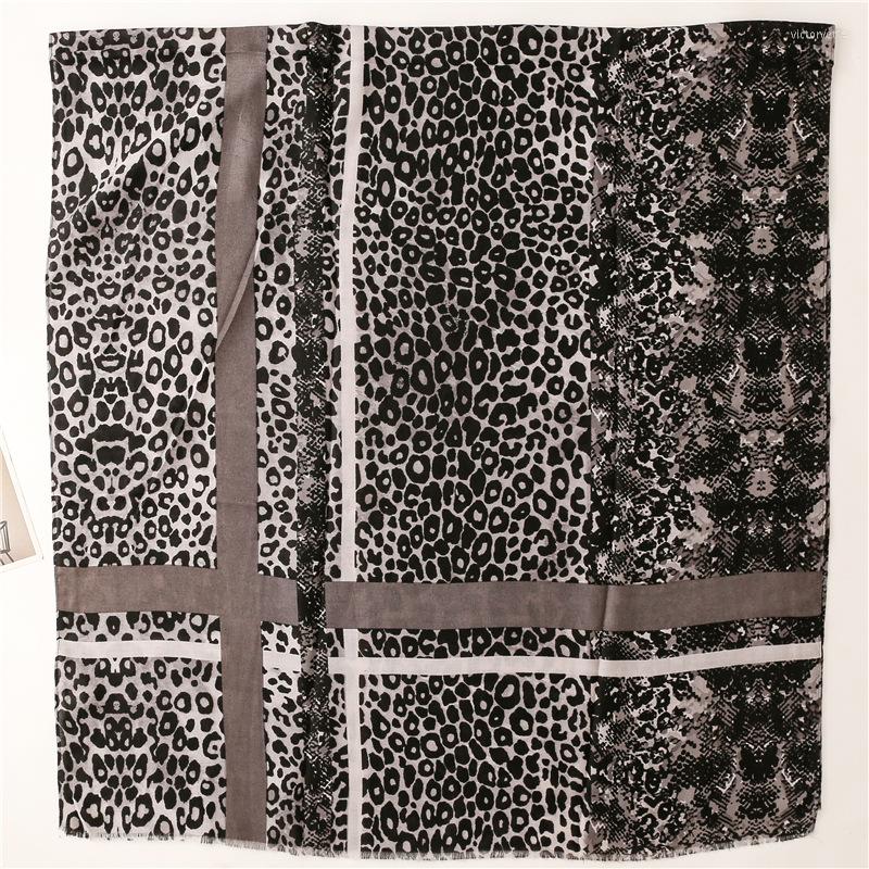Scarves Fashion Brand Women Fringe Scarf Black Grey Leopard Striped Viscose Autumn Winter Thick Shawl Hijab Pashmina Foulards 180 90Cm
Scarves Fashion Brand Women Fringe Scarf Black Grey Leopard Striped Viscose Autumn Winter Thick Shawl Hijab Pashmina Foulards 180 90Cm