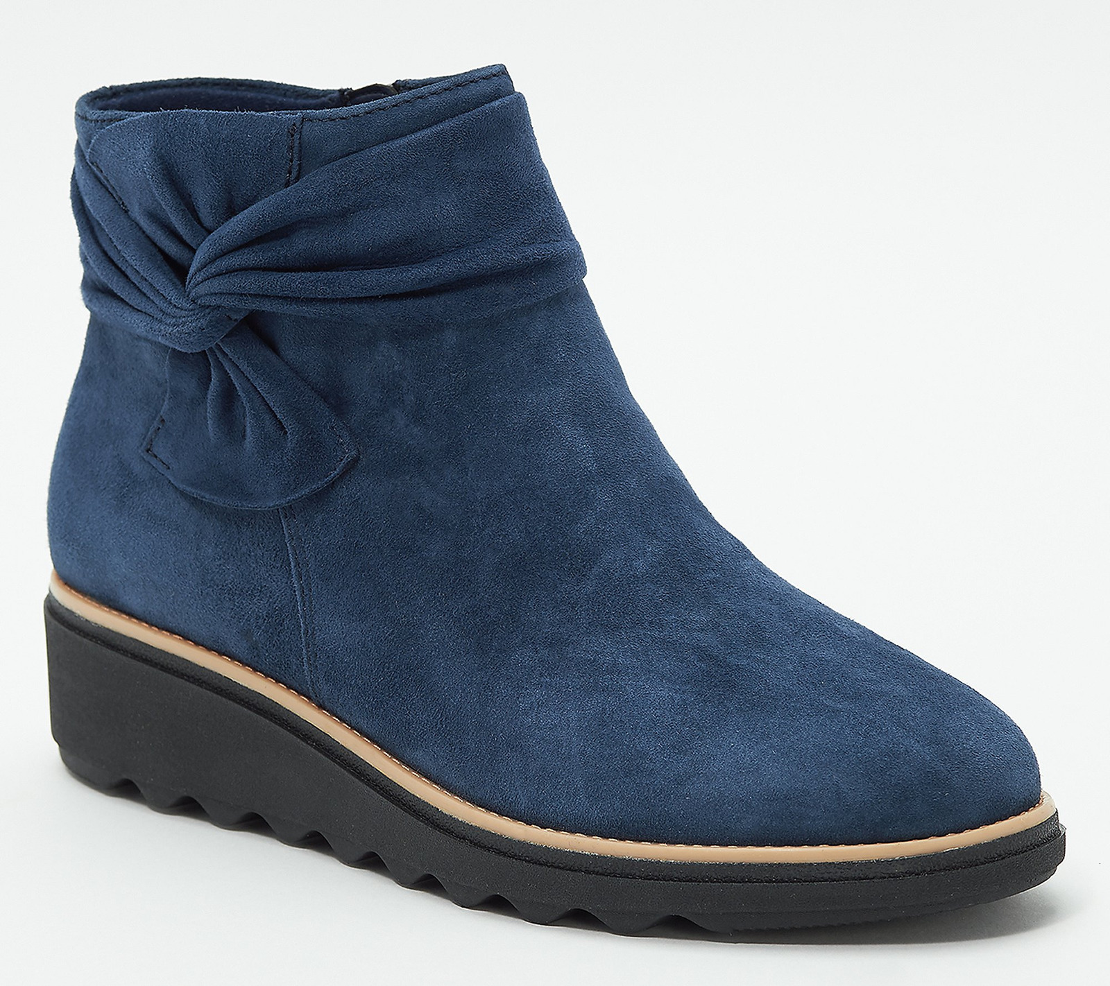 Boots Winter the winter sloping heel bare boots suede round head spot suede flat heel artificial wool gray short barrel cotto 221114, Yellow brown
Boots Winter the winter sloping heel bare boots suede round head spot suede flat heel artificial wool gray short barrel cotto 221114, Yellow brown