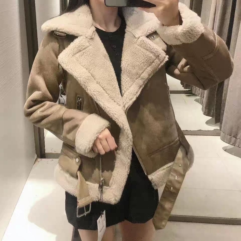28 Women's Fur Women Winter Lamb Wool black Coat 2022 Plus Velvet Thick Leather Jacket Motorcycle Suit Warm size s-2xl
28 Women's Fur Women Winter Lamb Wool black Coat 2022 Plus Velvet Thick Leather Jacket Motorcycle Suit Warm size s-2xl