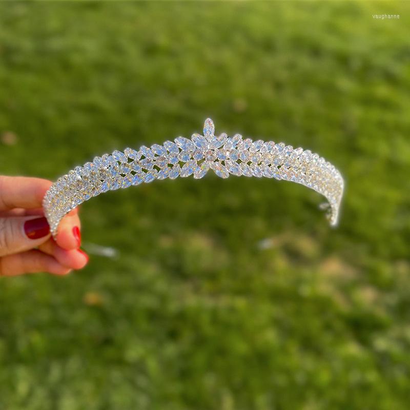 Hair Clips Crown Full Zircon Bridal Headdress Luxury Atmosphere Queen's Wedding Ceremony Accessories
Hair Clips Crown Full Zircon Bridal Headdress Luxury Atmosphere Queen's Wedding Ceremony Accessories