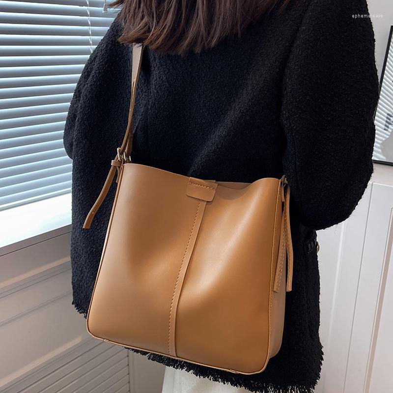 Evening Bags Fashion Women Small Handbags Bucket High Quality Ladies Pu Leather Shoulder Tote Bag Casual Female Travel Crossbody, Beige
Evening Bags Fashion Women Small Handbags Bucket High Quality Ladies Pu Leather Shoulder Tote Bag Casual Female Travel Crossbody, Beige