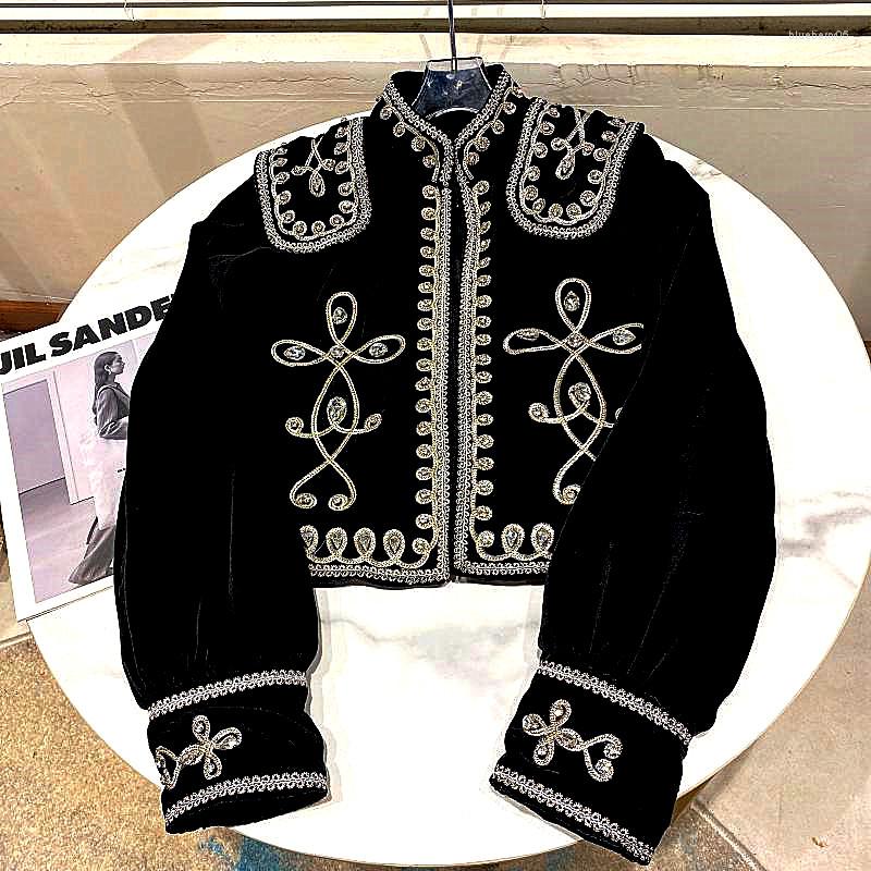 Women' Suits Luxury Runway Style Blazers Jacker Women' Coat Velvet Sparkle Embroidery Diamond Jacket Cardigans Vintage Coats SY271, Black
Women' Suits Luxury Runway Style Blazers Jacker Women' Coat Velvet Sparkle Embroidery Diamond Jacket Cardigans Vintage Coats SY271, Black