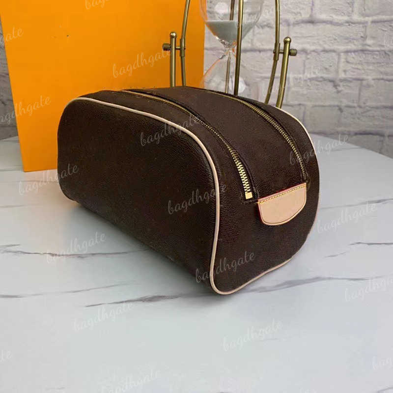 Designers Luxurys Lvity BAG Women Beauty Makeup TOILETRY Large SIZE Wash Up Make Cosmetic Toilet Pouch, Brown
Designers Luxurys Lvity BAG Women Beauty Makeup TOILETRY Large SIZE Wash Up Make Cosmetic Toilet Pouch, Brown