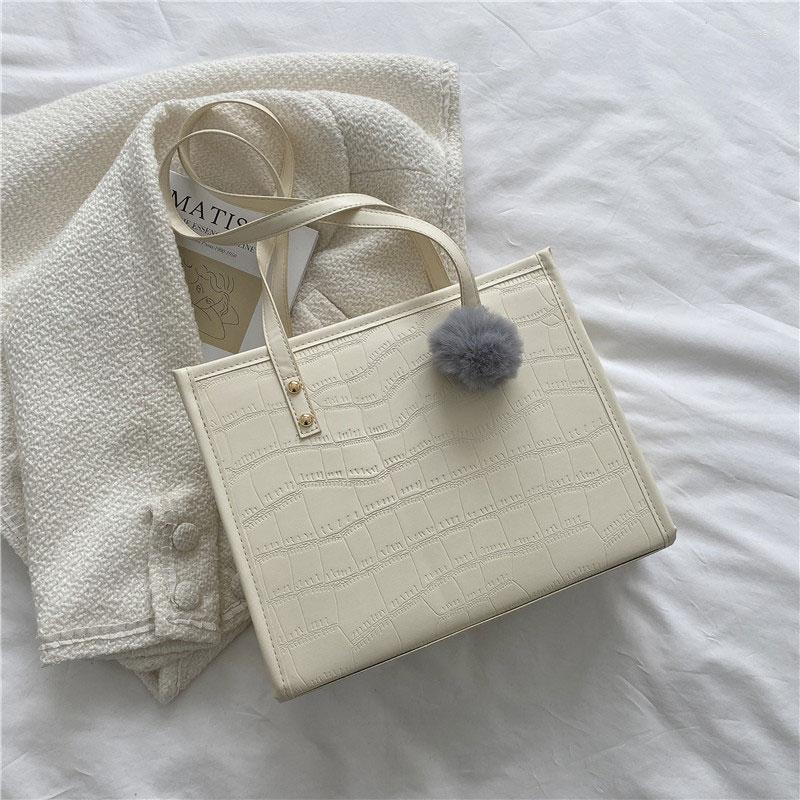 Evening Bags Winter Fashion Simple Square Handbags For Women High Quality Pu Leather Female Shoulder Bag Designer Trend Ladies Crossbody, Black
Evening Bags Winter Fashion Simple Square Handbags For Women High Quality Pu Leather Female Shoulder Bag Designer Trend Ladies Crossbody, Black
