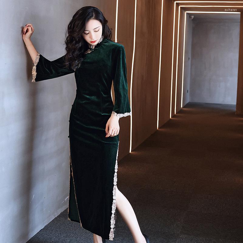 Ethnic Clothing Retro Traditional China Red Velvet Lace Cheongsam Dress Women Modern Elegant Split Long-sleeved Qipao Bride Toast Clothes
Ethnic Clothing Retro Traditional China Red Velvet Lace Cheongsam Dress Women Modern Elegant Split Long-sleeved Qipao Bride Toast Clothes