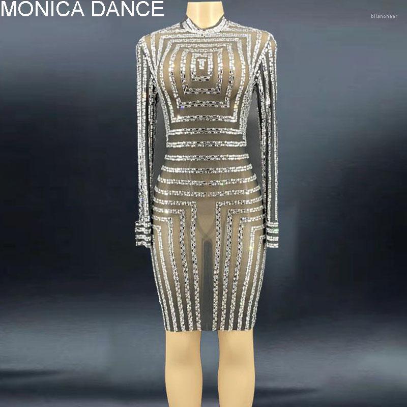 Stage Wear Sparkly Rhinestones Black Mesh Perspective Dress Evening Party Birthday Celebrate See Through Transparent Costume Singer
Stage Wear Sparkly Rhinestones Black Mesh Perspective Dress Evening Party Birthday Celebrate See Through Transparent Costume Singer