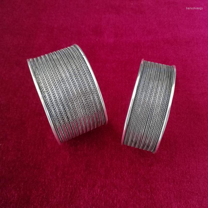 Bangle Ethnic Style Handmade Ornament Retro Artistic Personalized Miao Decoration Silver Hand Ring Bracelet Thin Braid Si
Bangle Ethnic Style Handmade Ornament Retro Artistic Personalized Miao Decoration Silver Hand Ring Bracelet Thin Braid Si