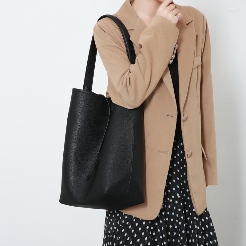 Evening Bags FIRMRANCH Daily Commuter Style Large-Capacity Versatile Shoulder Tote Bucket Women's Soft PU Leather Computer Shopper Bag, Black
Evening Bags FIRMRANCH Daily Commuter Style Large-Capacity Versatile Shoulder Tote Bucket Women's Soft PU Leather Computer Shopper Bag, Black