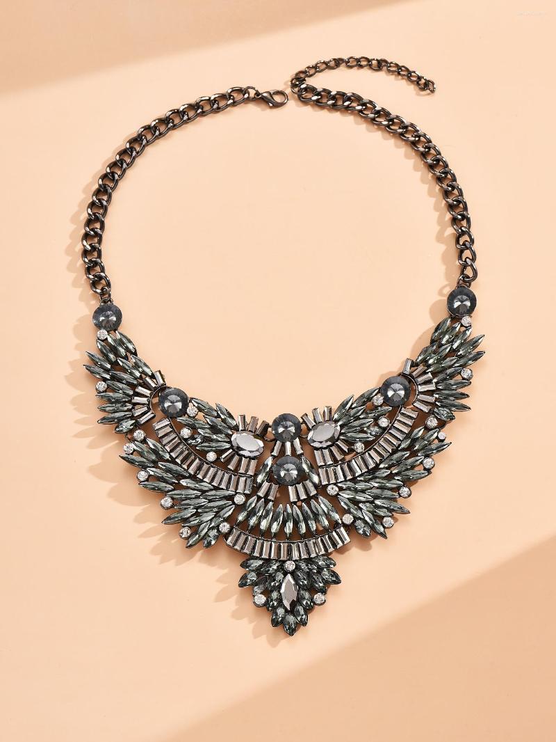 Pendant Necklaces Fashion Brand Rhinestone Multicolored Bohemian Good Quality Chunky Black Collar Women Choker Exaggerated Statement
Pendant Necklaces Fashion Brand Rhinestone Multicolored Bohemian Good Quality Chunky Black Collar Women Choker Exaggerated Statement