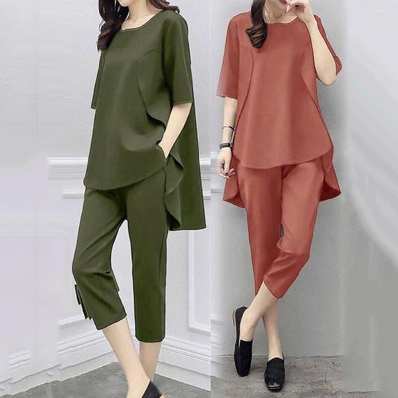 Women's Two Piece Pants Summer Tracksuit Skin-touch Top Suit Comfortable Elastic Waist Trendy High Low Hem Capri, Black
Women's Two Piece Pants Summer Tracksuit Skin-touch Top Suit Comfortable Elastic Waist Trendy High Low Hem Capri, Black