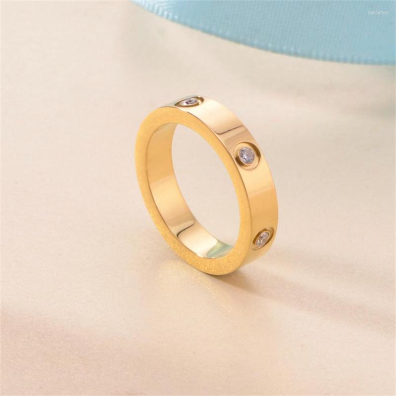 Wedding Rings 1Pcs Fashion Gold Couple Ring For Women Men Classic Stanless Steel Diamond Engagement Jewelry Trendy Lovers
Wedding Rings 1Pcs Fashion Gold Couple Ring For Women Men Classic Stanless Steel Diamond Engagement Jewelry Trendy Lovers