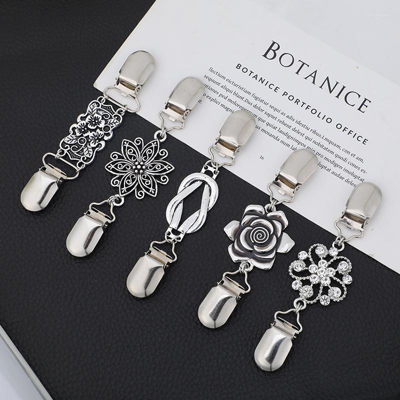 Brooches Retro Cardigan Clip Fasteners For Clothes Clothespins Scarf Brooch Sliver Color Pin Buckle Holder Women Dress Jewelry
Brooches Retro Cardigan Clip Fasteners For Clothes Clothespins Scarf Brooch Sliver Color Pin Buckle Holder Women Dress Jewelry
