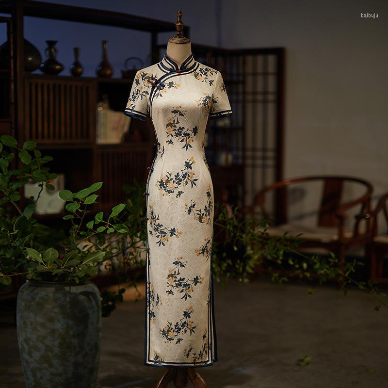 Ethnic Clothing Summer Women Embroidery Short Sleeve Printed Chiffon Cheongsam Elegant Mandarin Collar Side Eight Buckles Lace Qipao Dresses
Ethnic Clothing Summer Women Embroidery Short Sleeve Printed Chiffon Cheongsam Elegant Mandarin Collar Side Eight Buckles Lace Qipao Dresses