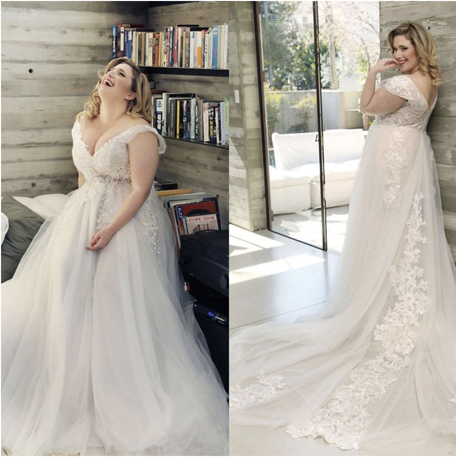 ral Print V-neck Necke Plus Size Wedding Dress with Tulle Lace Applique Pearls Beads A-e Sweep Train Bridal Dresses