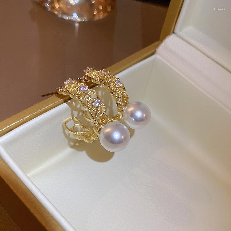 Hoop Earrings Lovelink Elegant Gold Color Hollow Geometric Metal Girls Luxury White Pearl Zircon Women Fine Jewelry
Hoop Earrings Lovelink Elegant Gold Color Hollow Geometric Metal Girls Luxury White Pearl Zircon Women Fine Jewelry