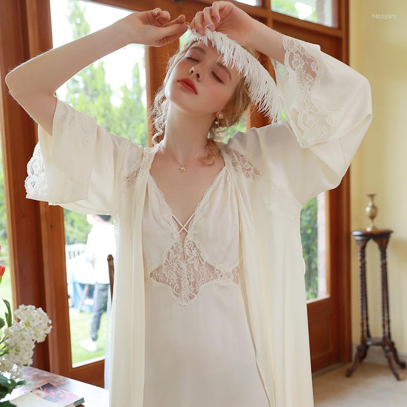 Women' Sleepwear 2022 French Style Silky Satin Robe Sets Women Sexy Lace Backless Sling Nighty Long Sleeve Kimono Nightgown Female, Grayish purple set
Women' Sleepwear 2022 French Style Silky Satin Robe Sets Women Sexy Lace Backless Sling Nighty Long Sleeve Kimono Nightgown Female, Grayish purple set