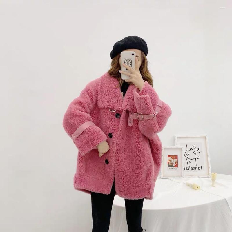 Women' Fur Women Fashion Oversized Coat Short Style Inside With Suede Warm Protected 6 Colors, Red
Women' Fur Women Fashion Oversized Coat Short Style Inside With Suede Warm Protected 6 Colors, Red