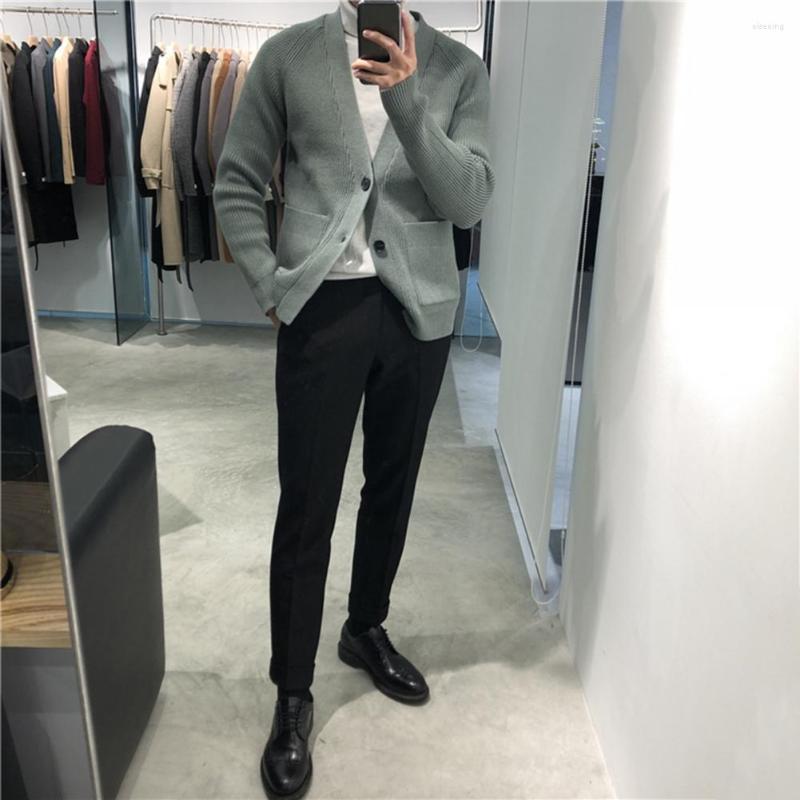 Men's Sweaters Trendy Sweater Coat Outwear Autumn Solid Color Single-breasted V Neck Men Warm, Black
Men's Sweaters Trendy Sweater Coat Outwear Autumn Solid Color Single-breasted V Neck Men Warm, Black