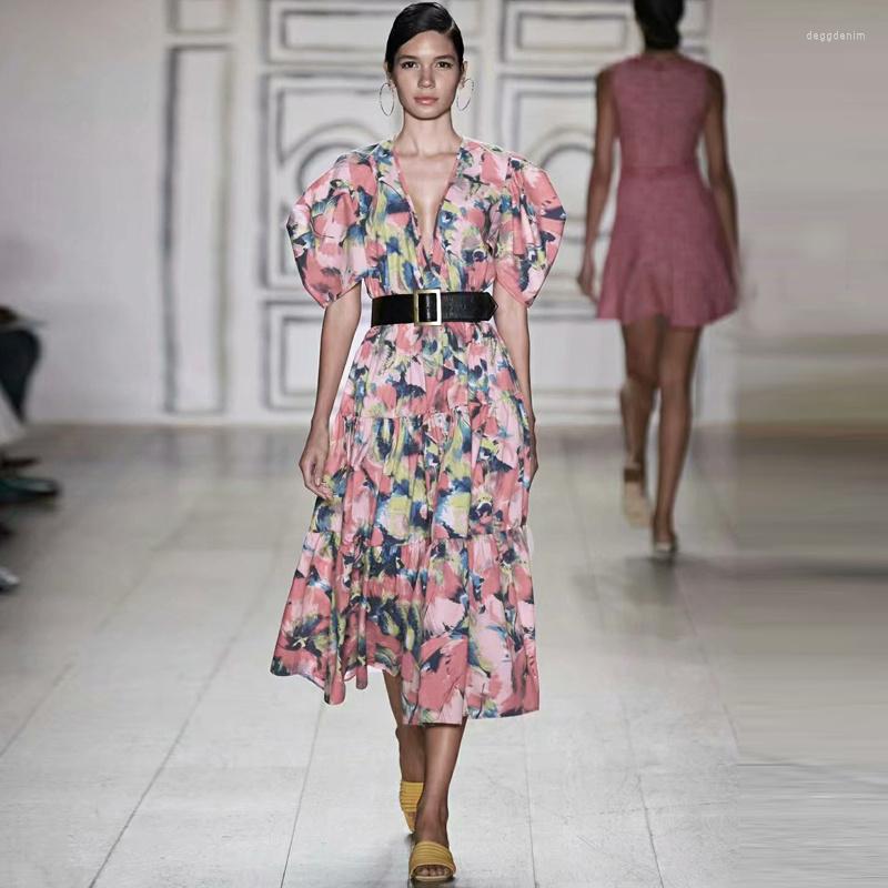 Party Dresses Designer 2022 Spring Women' Bohemia High Quality Fashion Elegant Vintage Short Sleeve Floral Print Midi Dress, Mixed color
Party Dresses Designer 2022 Spring Women' Bohemia High Quality Fashion Elegant Vintage Short Sleeve Floral Print Midi Dress, Mixed color