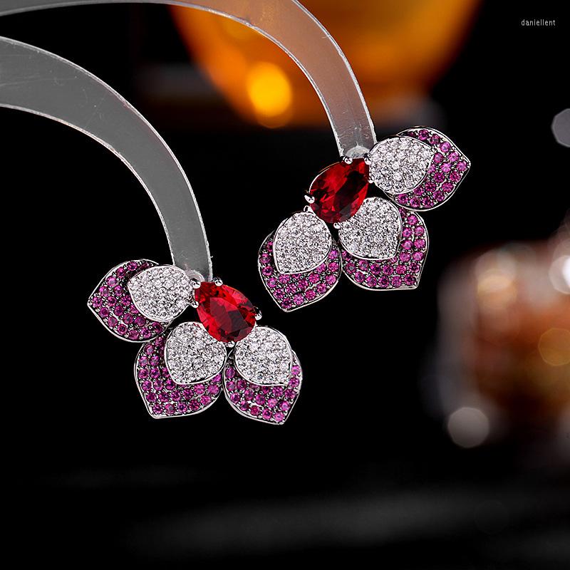 Stud Earrings 2022 Summer Lovely Butterfly Flower For Women Girl Jewelry Luxury Dainty Cubic Zirconia Insect Female Earing
Stud Earrings 2022 Summer Lovely Butterfly Flower For Women Girl Jewelry Luxury Dainty Cubic Zirconia Insect Female Earing