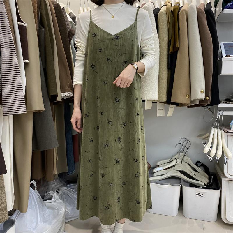 Casual Dresses Women's Maxi Camis Slip Dress Vintage Floral Print Spaghetti Strap With The Lining, Apricot
Casual Dresses Women's Maxi Camis Slip Dress Vintage Floral Print Spaghetti Strap With The Lining, Apricot