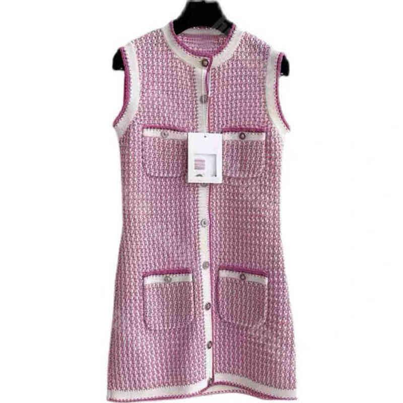 22ss Fashion Women Knitted Tank Dress Shirt Summer Simple Sweater Dresses Crochet Mujer Slim Fit Sleeveless Vest Midi Skirt Letter Logo Ch..el Brand Female
22ss Fashion Women Knitted Tank Dress Shirt Summer Simple Sweater Dresses Crochet Mujer Slim Fit Sleeveless Vest Midi Skirt Letter Logo Ch..el Brand Female