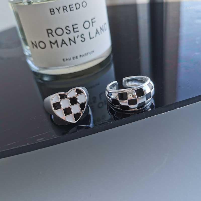 Wedding Rings Fashion Minimalist Ring Exquisite Classic Black White Checkerboard Unique Design Enamel Jewelry For Women Engagement Gif
Wedding Rings Fashion Minimalist Ring Exquisite Classic Black White Checkerboard Unique Design Enamel Jewelry For Women Engagement Gif