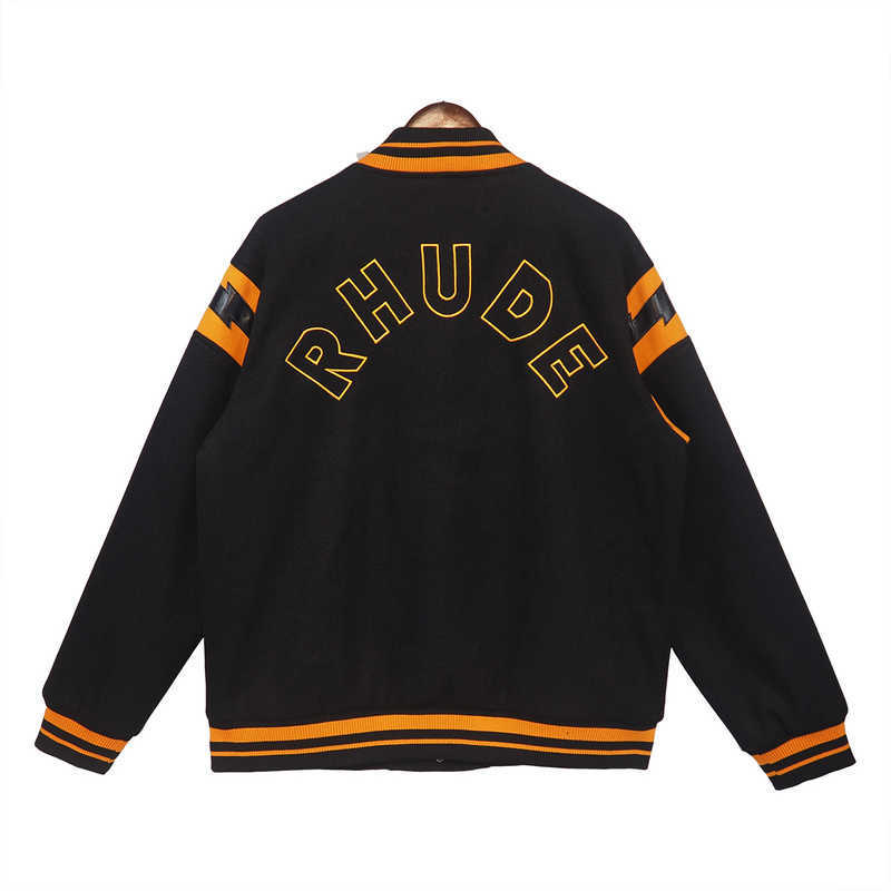 Fleece 2022 Autumn Winter Rhude Bomb Jacket Men Women Version Heavy Fabric Leather Stitching Woolen Coat Baseball Long Sleeve 4t0d
Fleece 2022 Autumn Winter Rhude Bomb Jacket Men Women Version Heavy Fabric Leather Stitching Woolen Coat Baseball Long Sleeve 4t0d