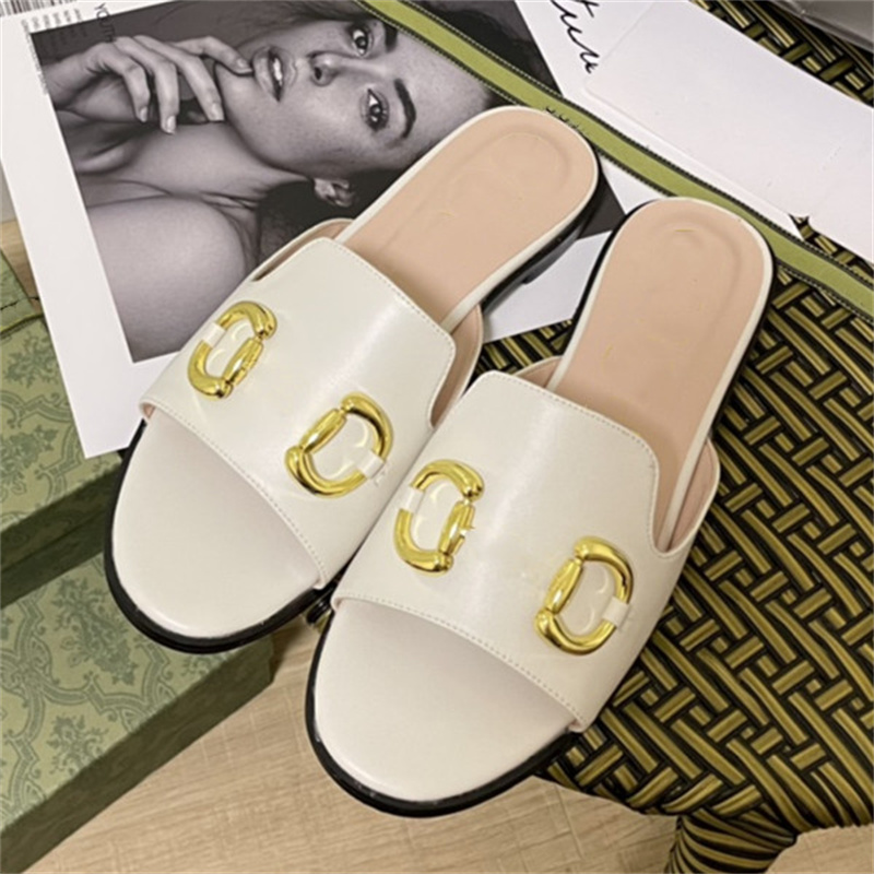 Women Designer Sandals Fashion Metal Chain Buckle Letters Leather Hollow Flat G Slippers
Women Designer Sandals Fashion Metal Chain Buckle Letters Leather Hollow Flat G Slippers